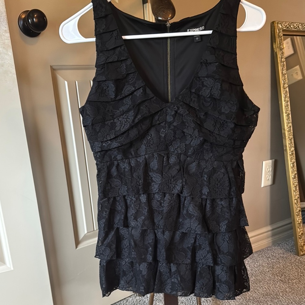 Express Black Ruffled Tiered Sleeveless Tank Top